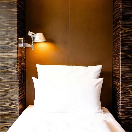 Motel One Berlin-Tiergarten-2